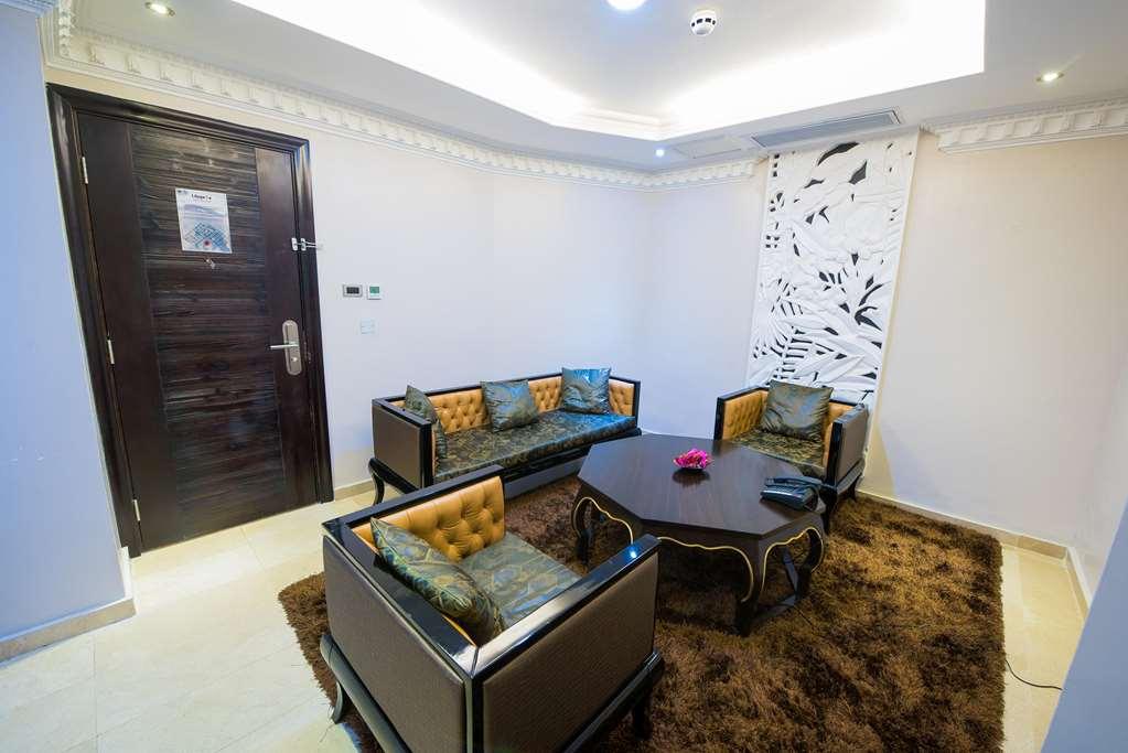 The Lilygate Lagos Chambre photo