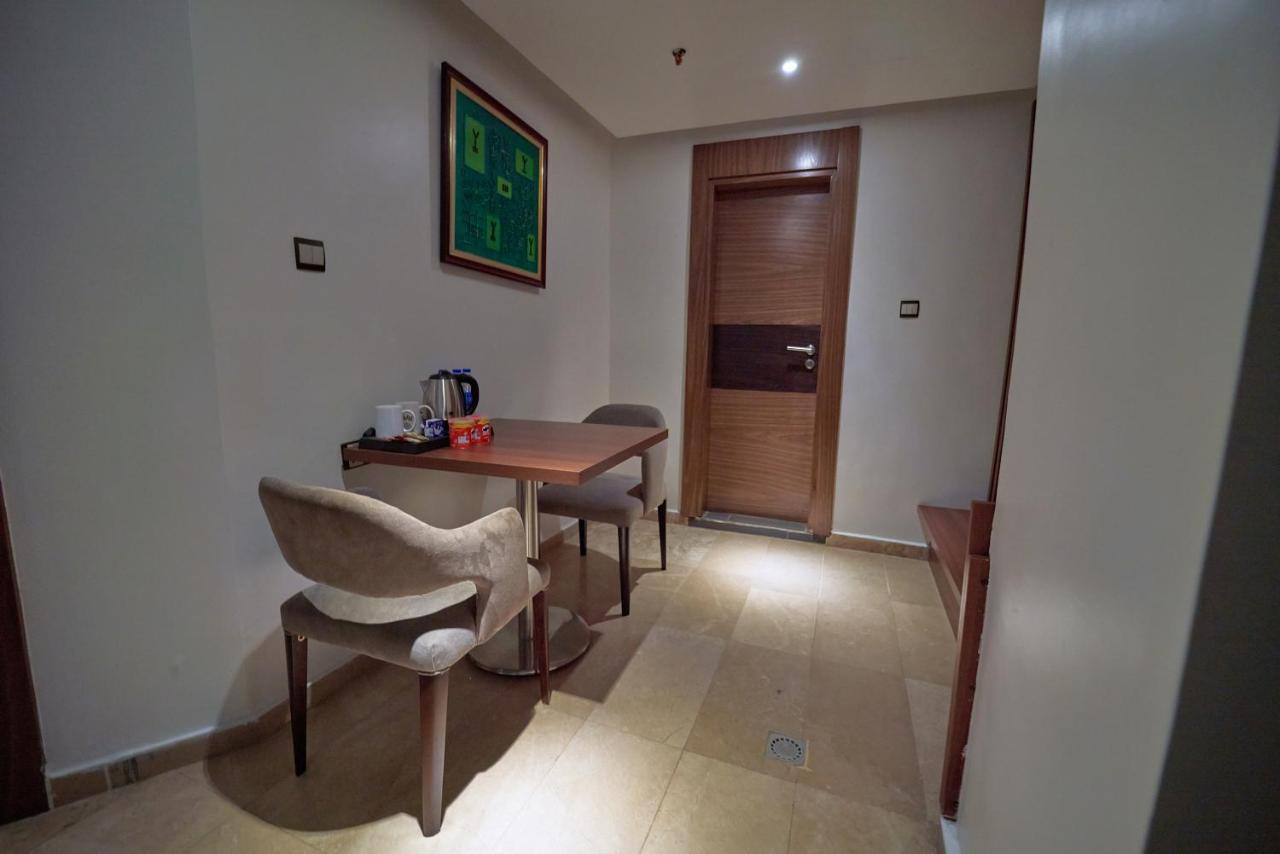 The Lilygate Lagos Extérieur photo